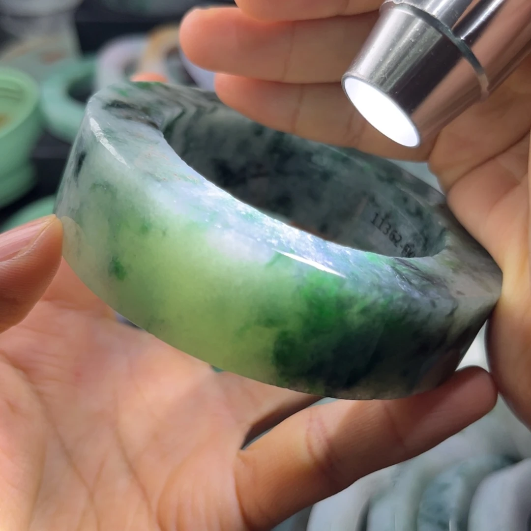 定制翡翠手镯未镶嵌