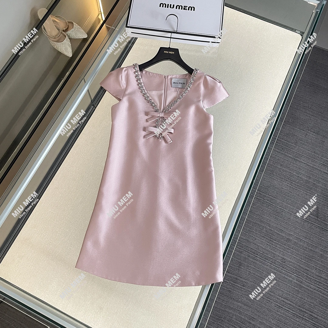 新款小众设计手工钉钻蝴蝶结显瘦连衣裙DY6812