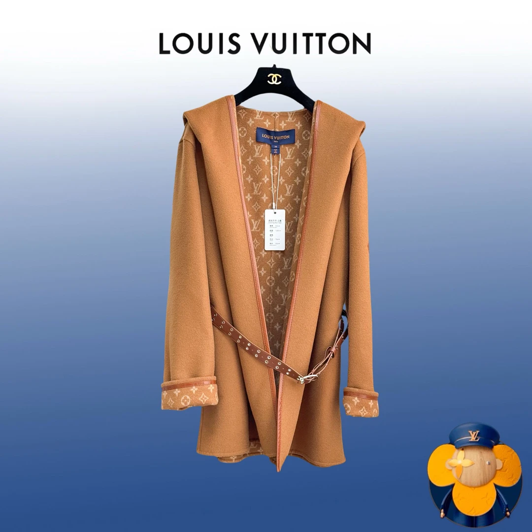 99新 LouisVuitton/路易威登 38码焦糖色内拼老花浴袍款连帽大衣