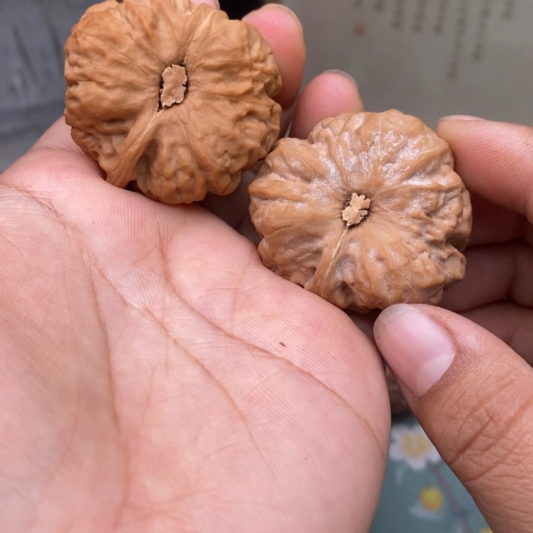 文玩核桃把件38异形