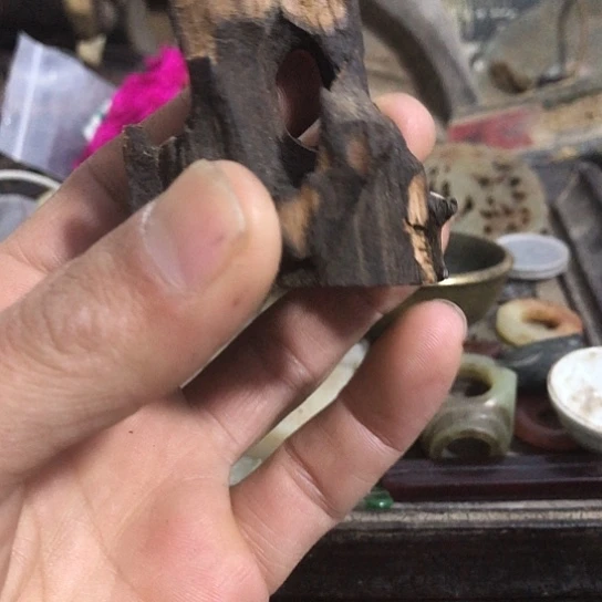 卫***业琉璃/树脂/塑料类