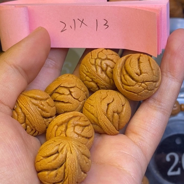 桃核吊坠秦岭龙纹桃核2222