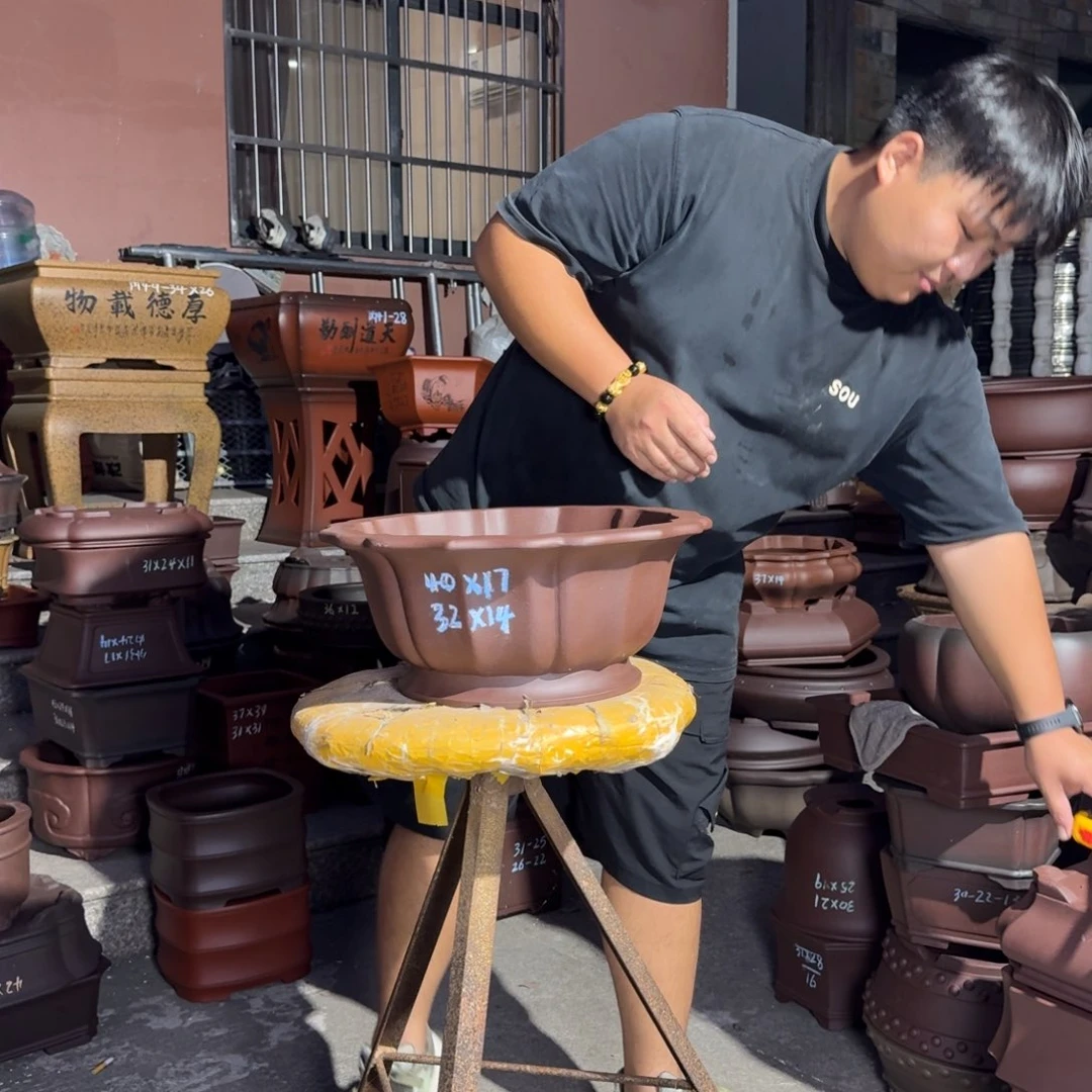 紫砂花盆紫砂花盆