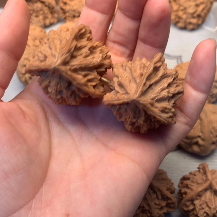 把件文玩核桃全品盘山三棱38