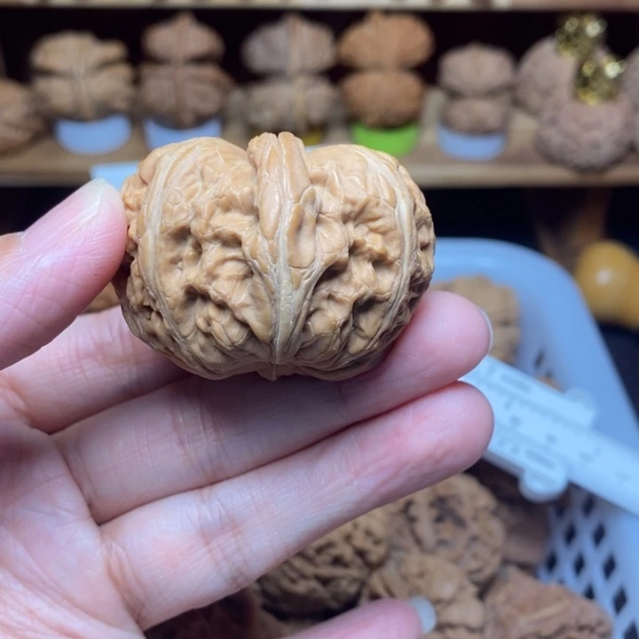 如***生文玩核桃把件文玩