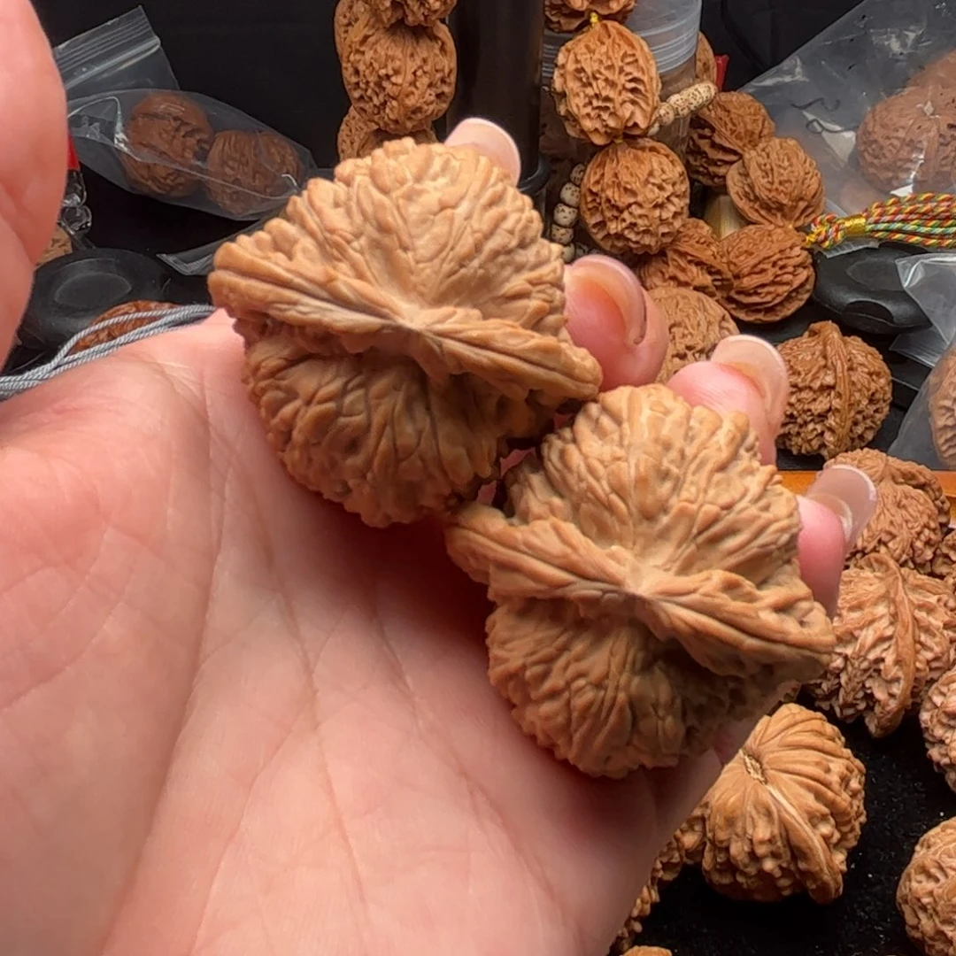 把件核桃球白40尺