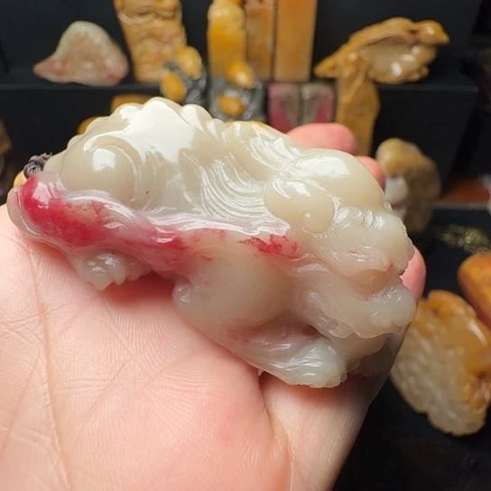 立***学昌化石昌化羊脂白玉鸡血石摆件