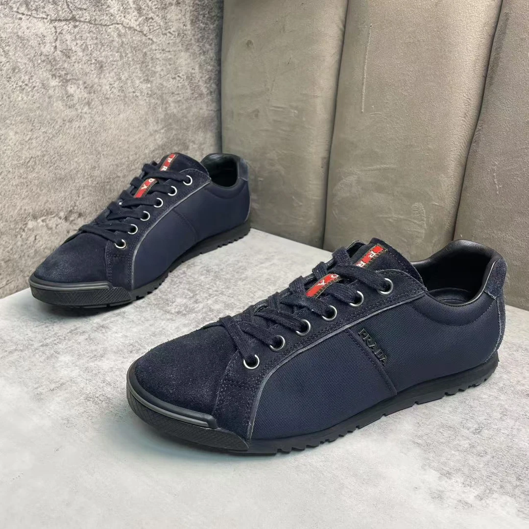 95新 Prada/普拉达 黑蓝色麂皮舒适百搭低帮休闲系带板鞋/41.5码