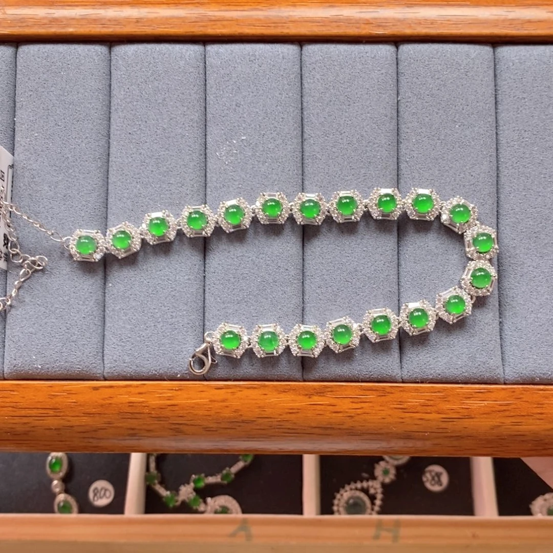 翡翠颈饰银S925镶嵌讨***?翡翠手链