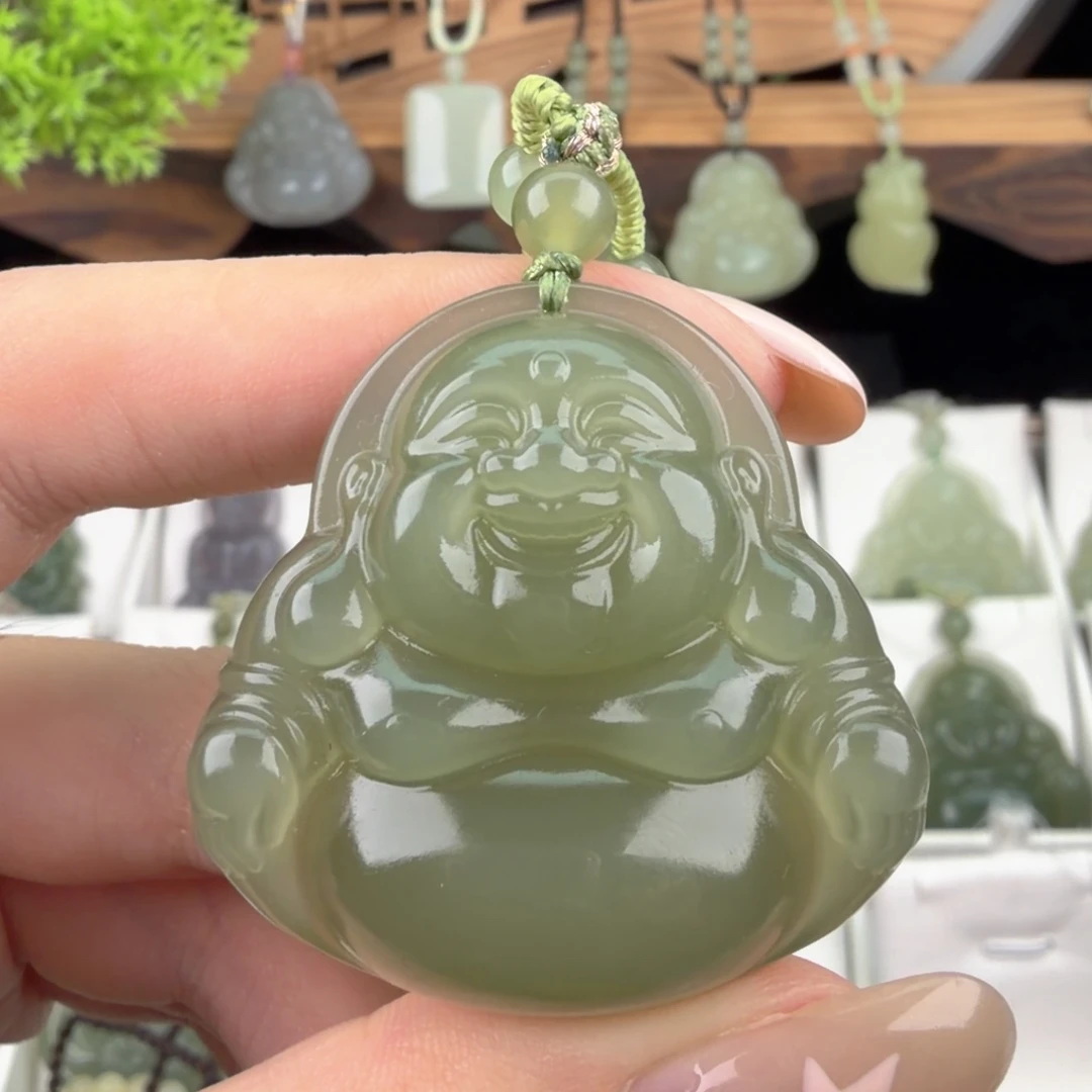 念***念和田玉未镶嵌颈饰