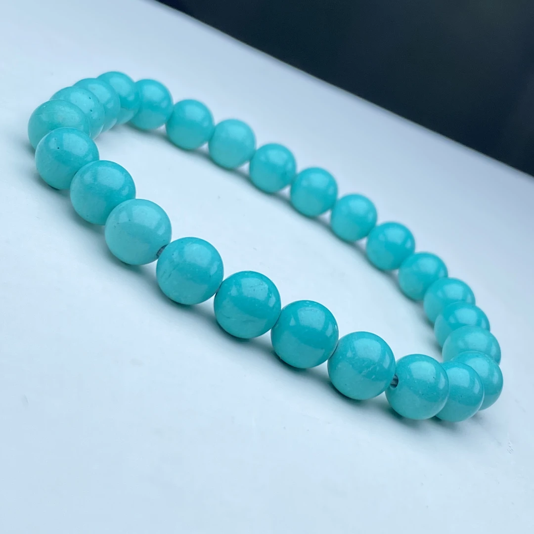 Q8号精品时尚绿手链8mm多样性发一件