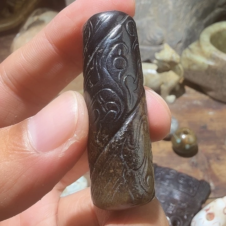 与***徒和田玉未镶嵌车挂