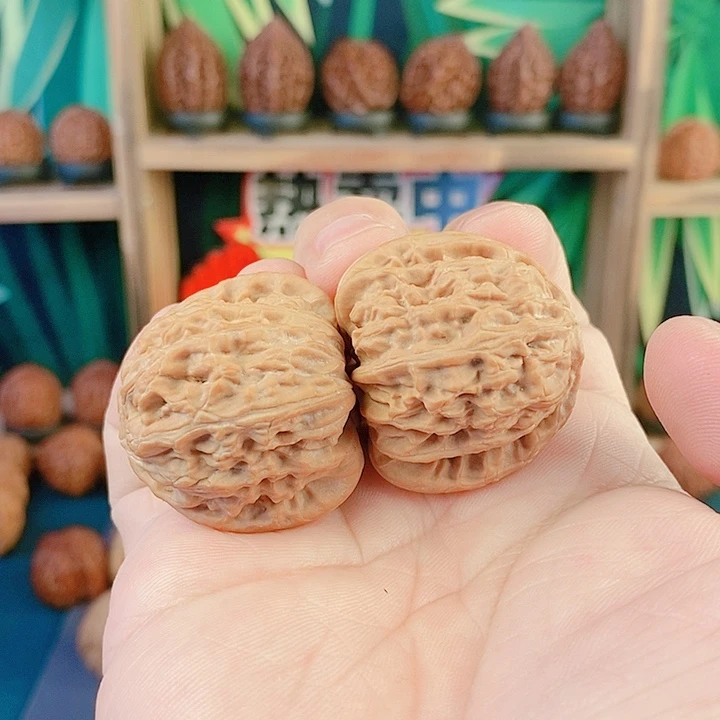 吊坠文玩核桃022白狮子36尺