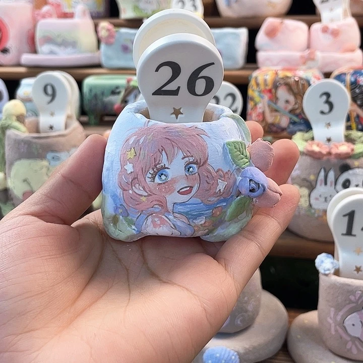 花盆26……手工手绘花盆