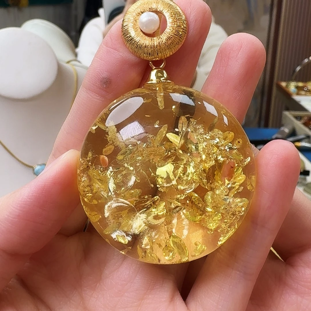 琥珀未镶嵌颈饰吊坠