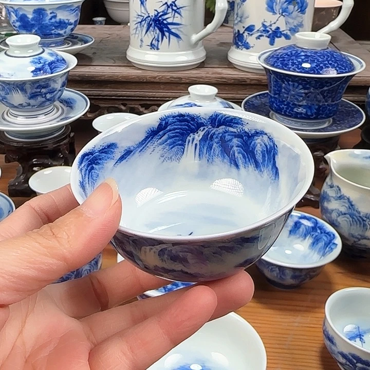 R***l青花山水杯杯扒杯杯
