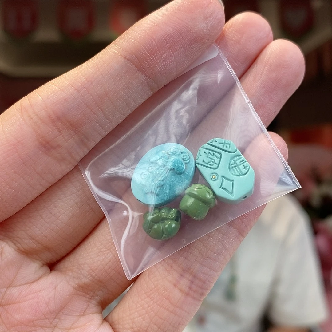 未镶嵌绿松石珠宝奇石