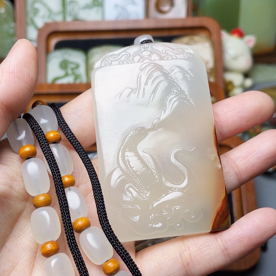 新疆昆仑山脉料生肖蛇