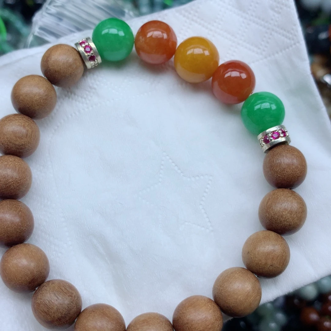 颈饰足银镶嵌翡翠