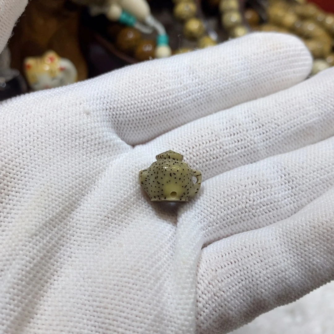 星月菩提手串石玉小壶