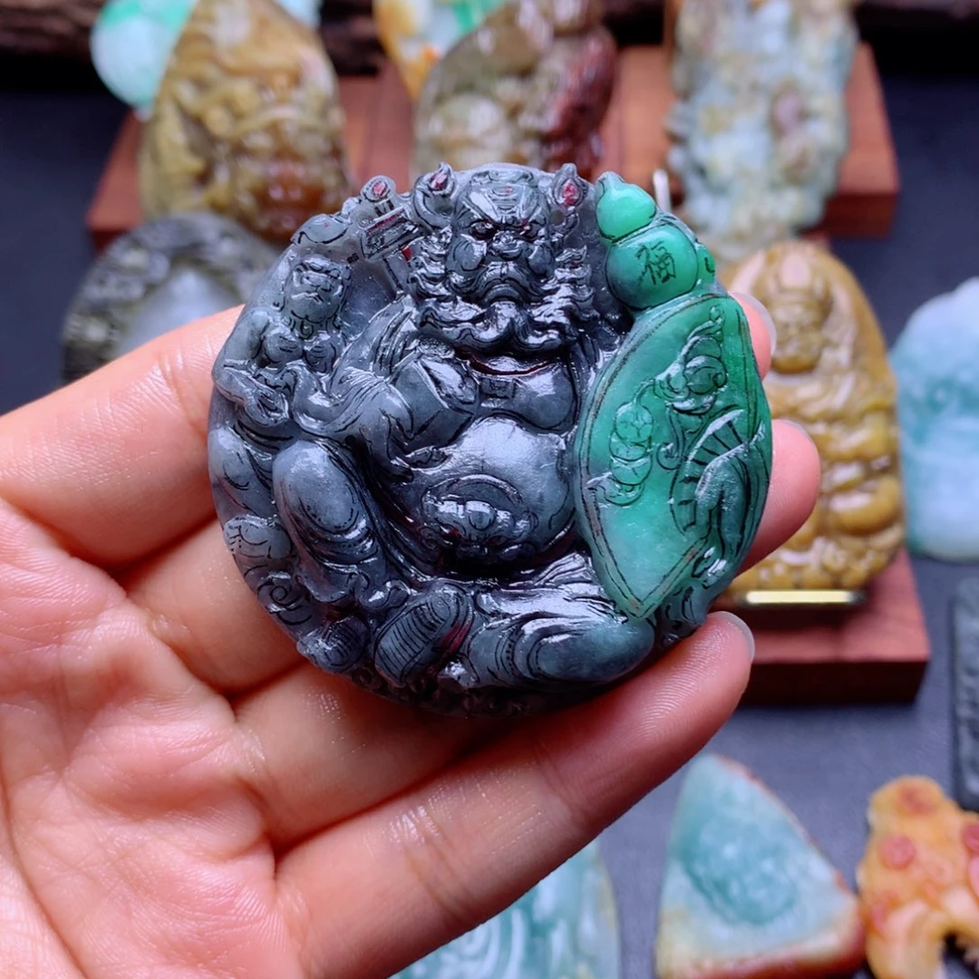 爱***克定制翡翠未镶嵌翡翠