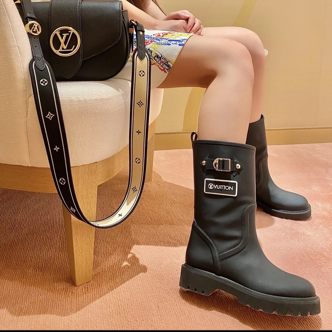 99新 LouisVuitton/路易威登 ZB25 黑色logo标识雨靴 37码 牛皮