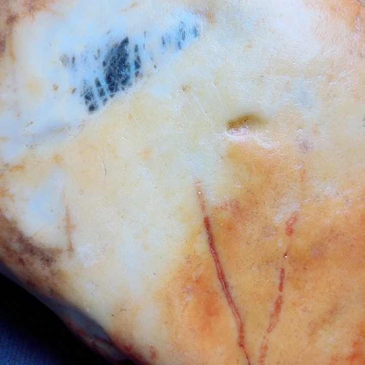 和田玉未镶嵌珠宝奇石