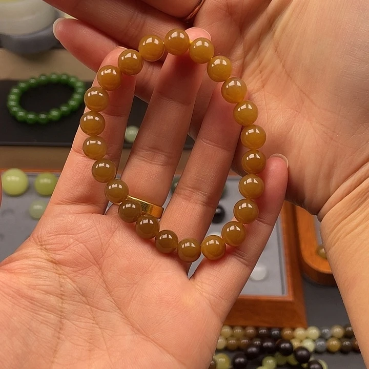 和田玉（糖玉）未镶嵌手链