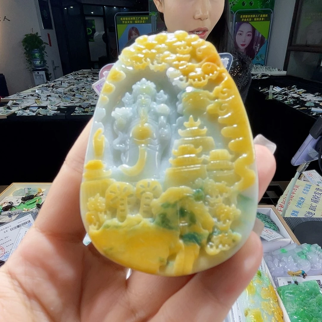 颈饰未镶嵌翡翠一个