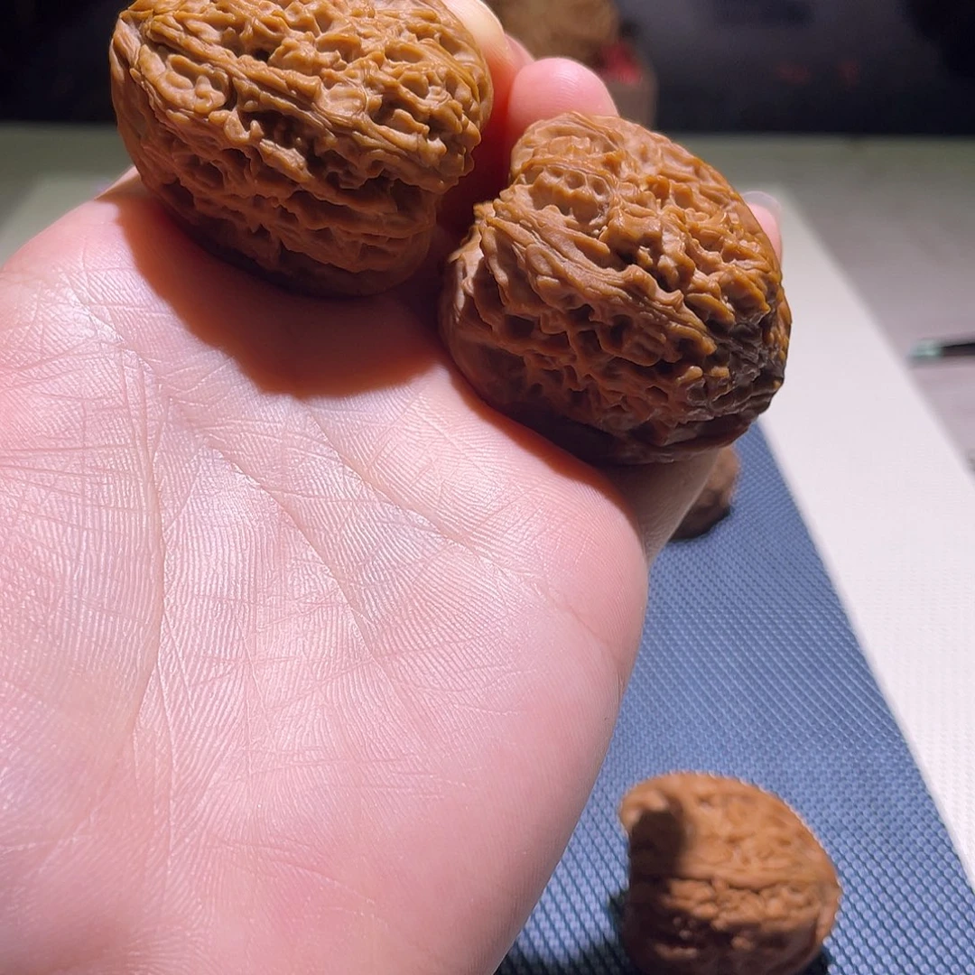 斌***文玩核桃把件精品福利对37边