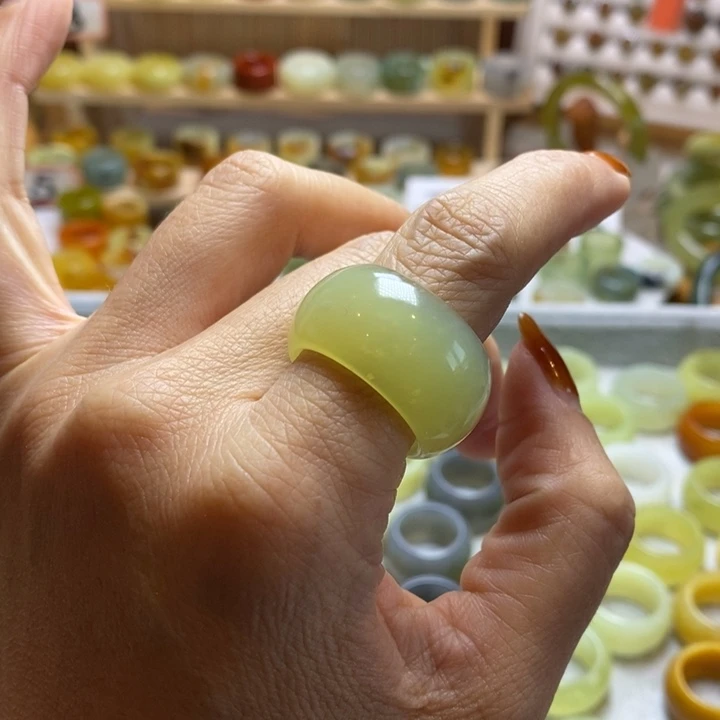 风***起岫玉未镶嵌戒指岫玉精品指环