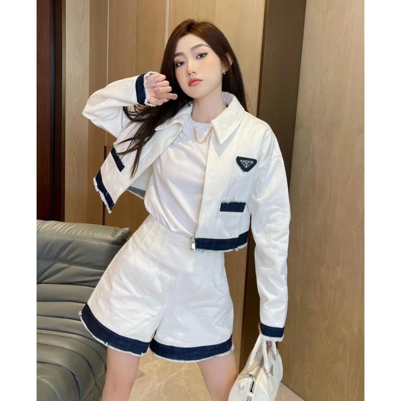 未使用 Prada/普拉达 qq859 棉 白色三角标短款牛仔外套 42码