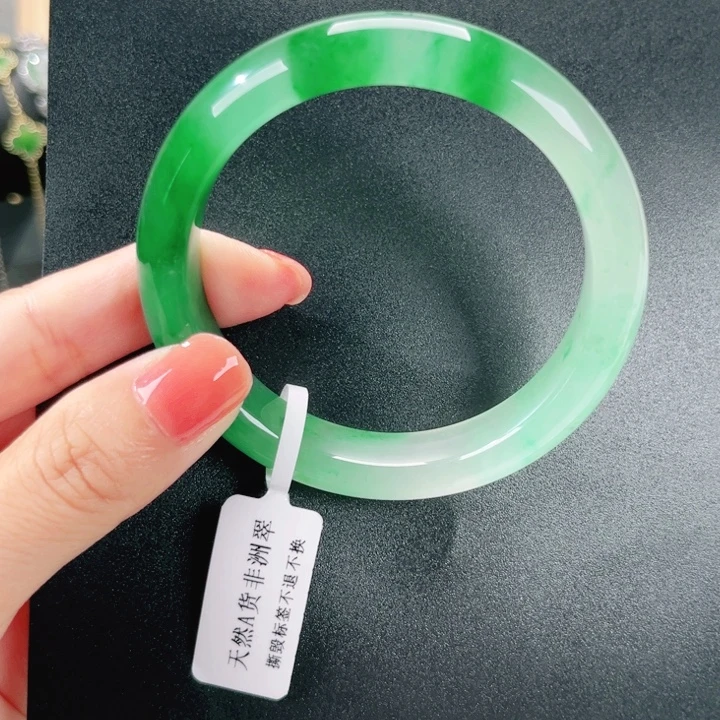 石英质玉（黄龙玉）未镶嵌手镯非洲翠