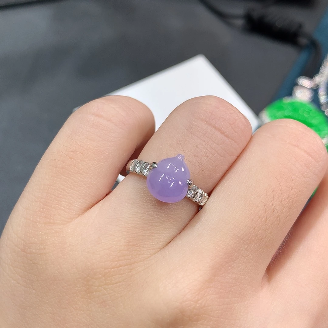 翡翠18K金镶嵌颈饰冰胶粉紫葫芦戒指 48小时鉴赏期