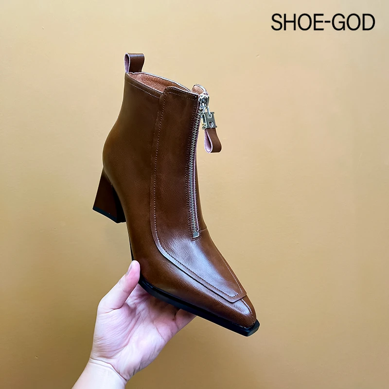 牛皮6厘米2024秋冬新款牛皮经典百搭尖头粗跟时装靴SGX040