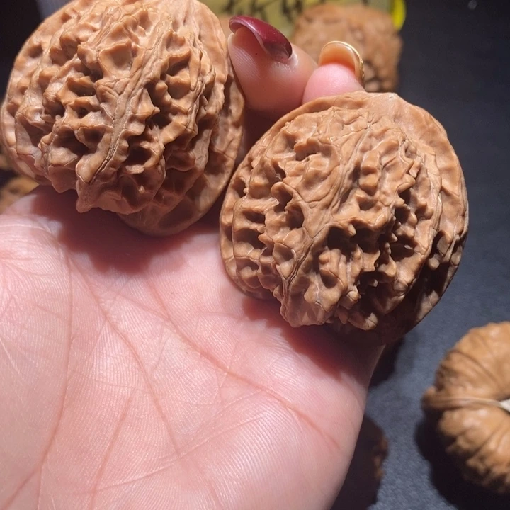 ₅***H文玩核桃吊坠苹果园