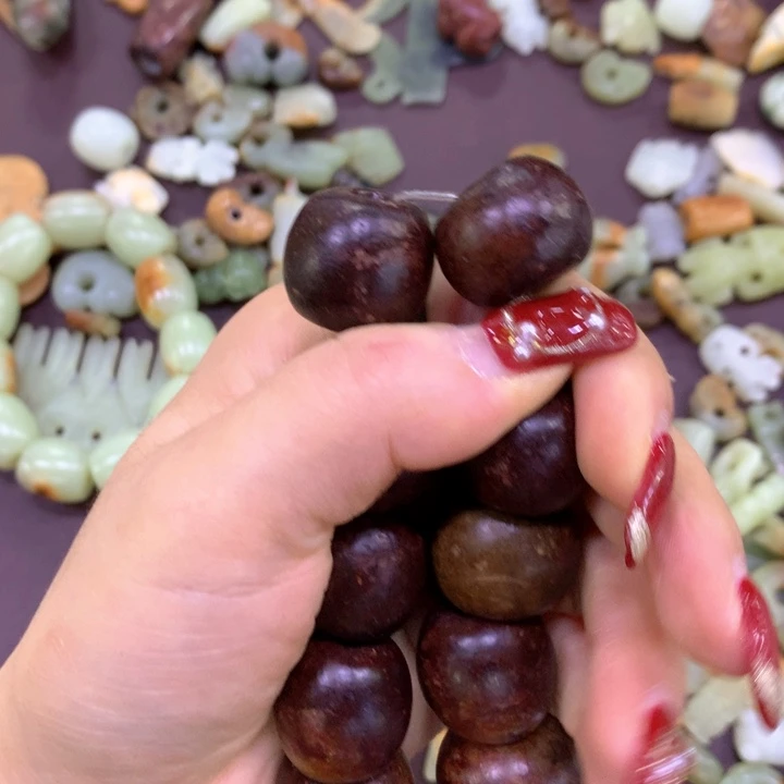 岫岩河磨玉（透闪石质玉）手链未镶嵌