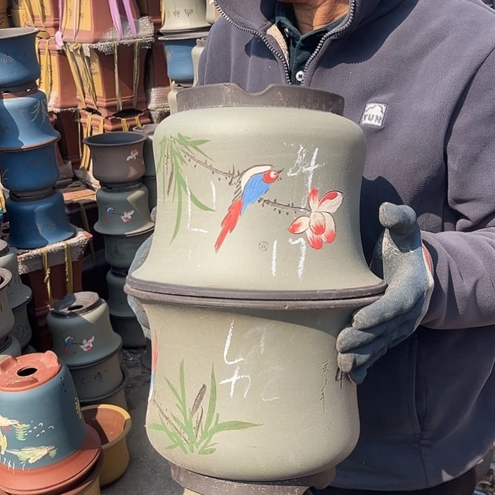 紫砂紫砂花盆和小盆栽