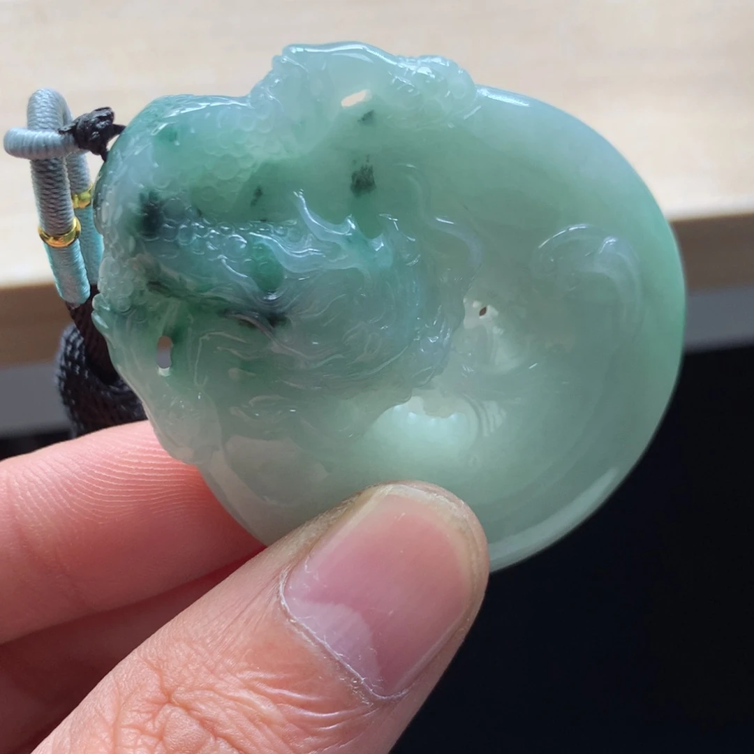 颈饰未镶嵌翡翠吊坠