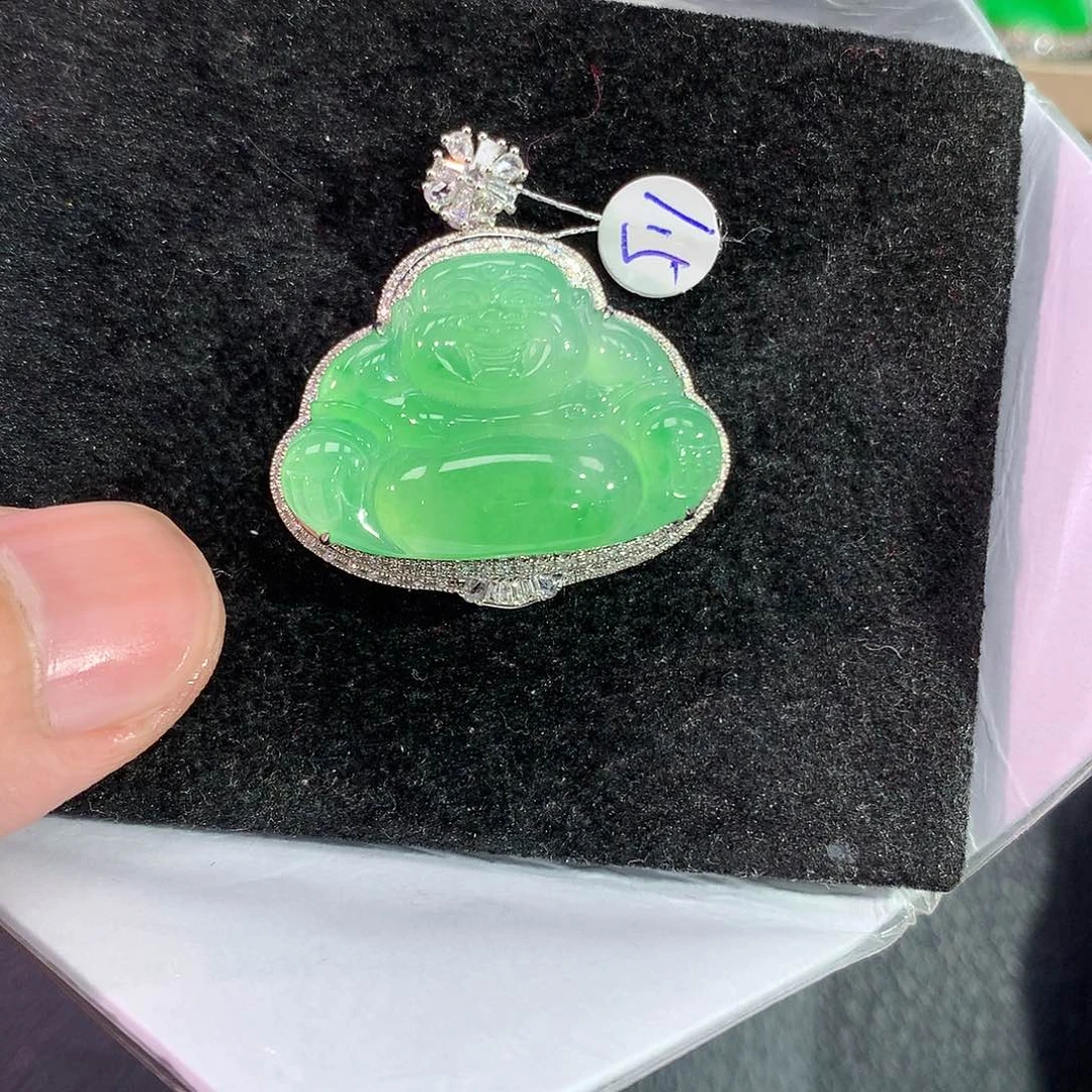 翡翠吊坠(赠链)18K金镶嵌