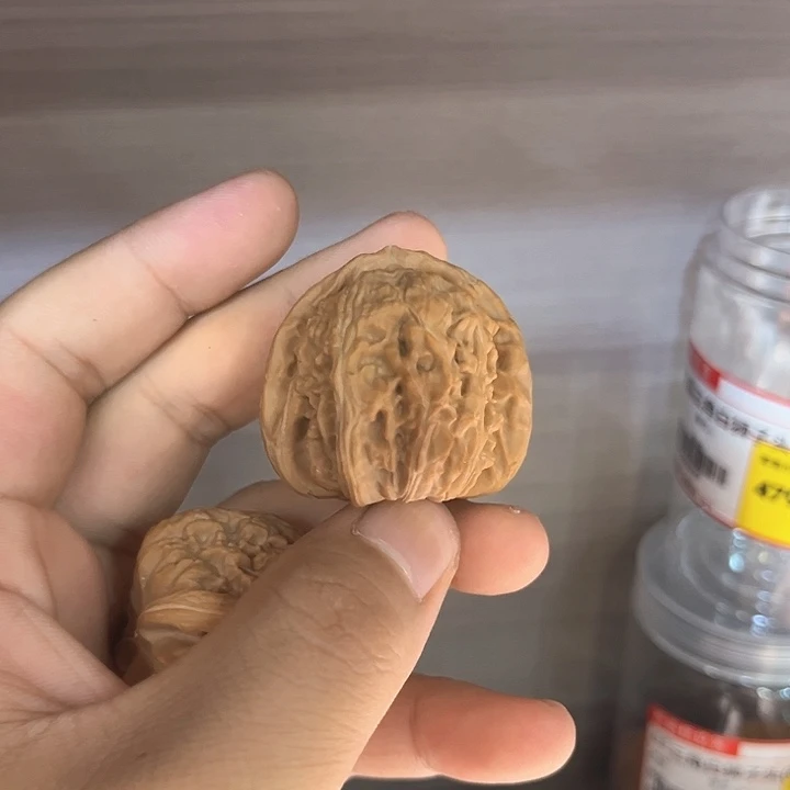 吊坠文玩核桃全品三角白