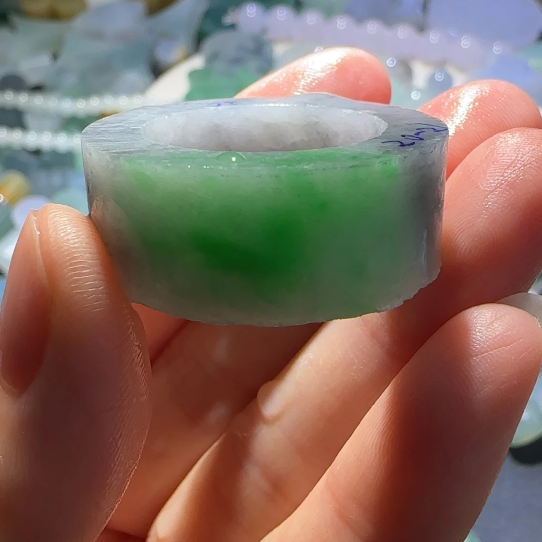 定制翡翠未镶嵌定制