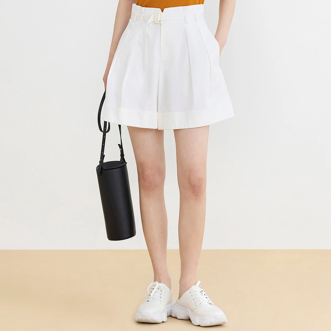 【艾钱钱精选】纯色白色微弹宽松短裤阔腿裤通勤高级感女式休闲裤