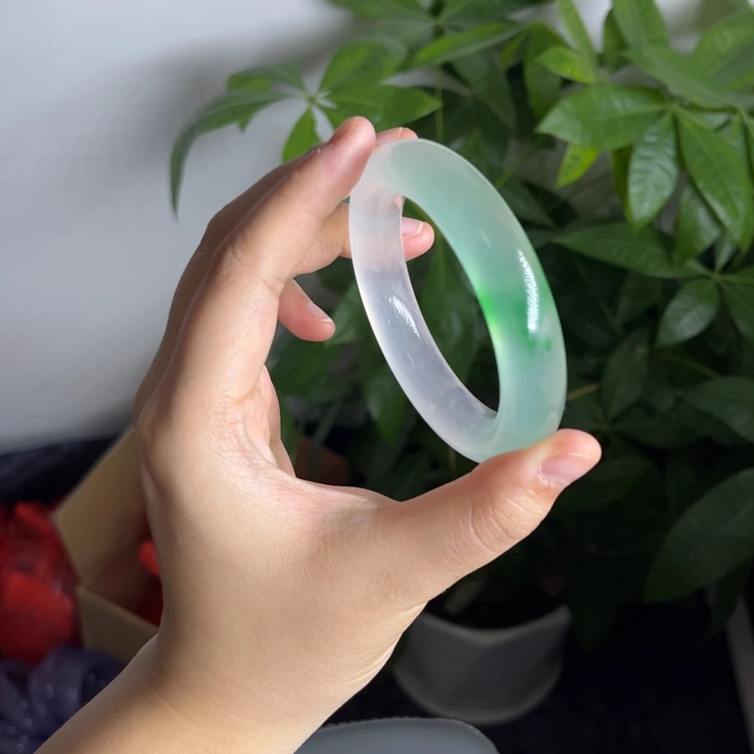 ****玉半山半水一口翠 圆条 52
