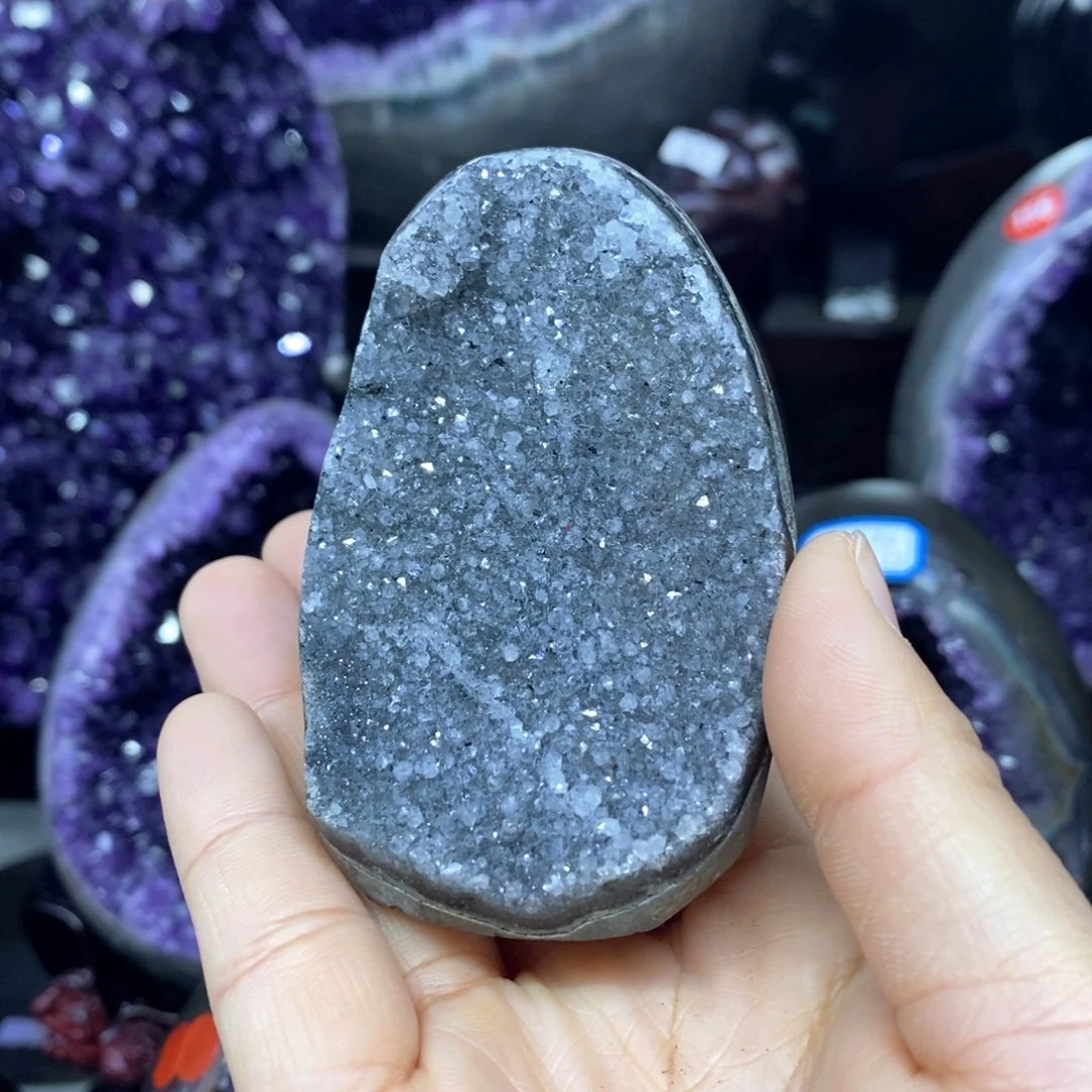 水晶摆件未镶嵌莹