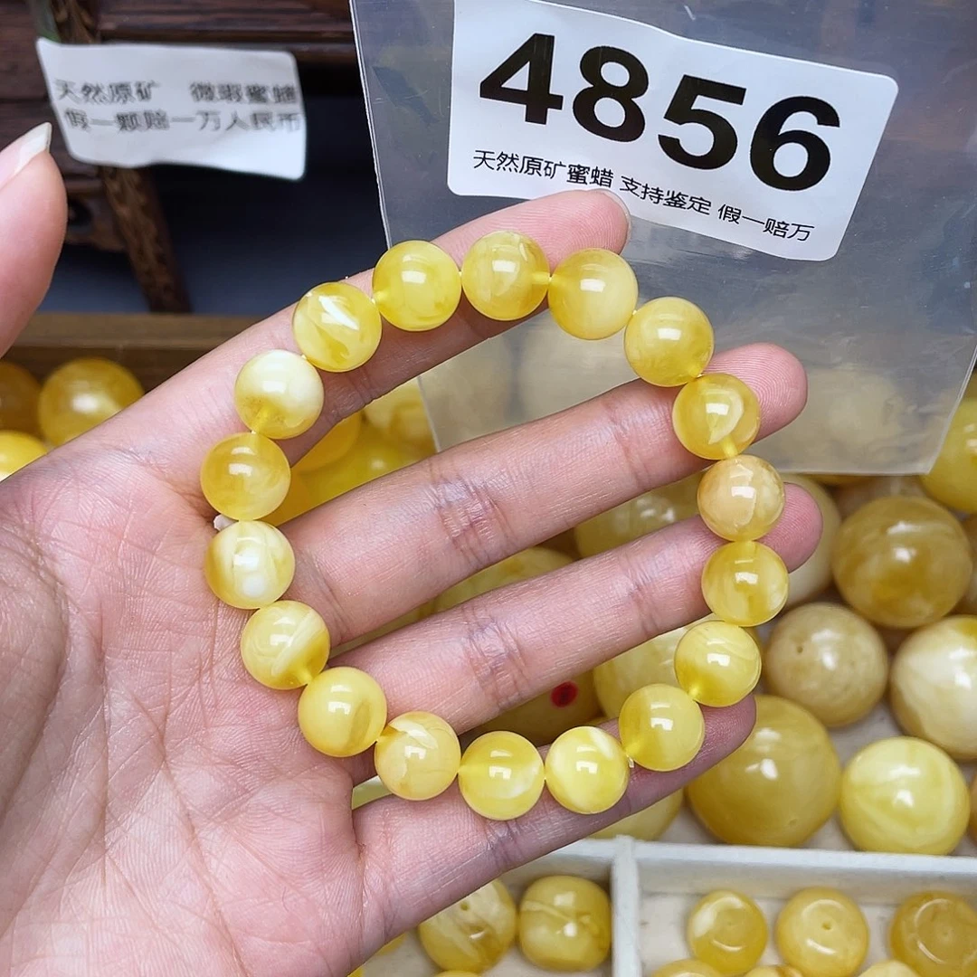 小***聪蜜蜡未镶嵌珠宝奇石10+