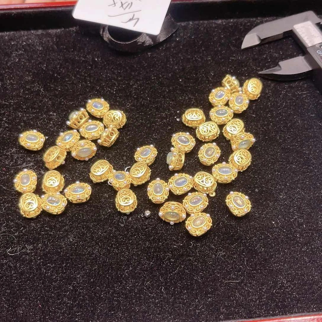 海蓝宝石颈饰银S925镀金镶嵌144