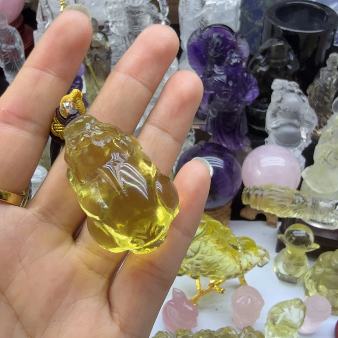 欣***肥未镶嵌珠宝半成品水晶