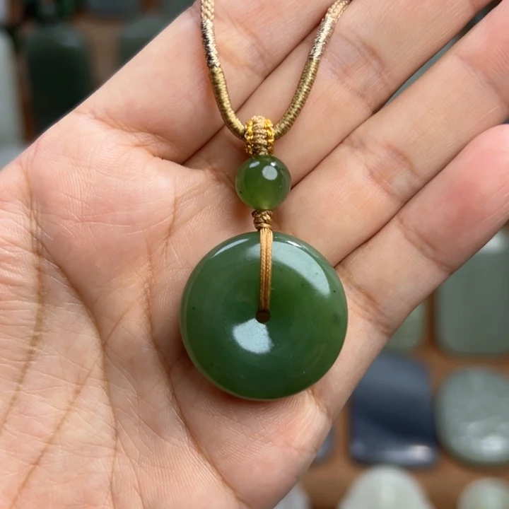 未镶嵌和田玉（碧玉）挂件