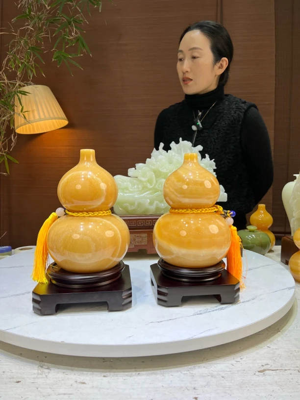 精品天然玉石摆件